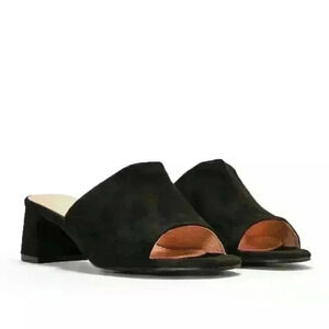 NIB Forever Folie by Nasty Gal Stay Free Black Open Toe Faux Suede Mule $46